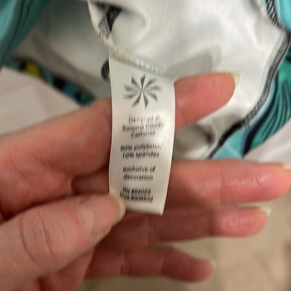 Athleta Base Layer Top - L - Picture 8 of 8